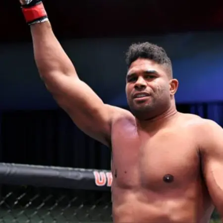 Ex-UFC star Alistair Overeem claims his daughter has been brainwashed by far left: ‘She thinks she’s a man’