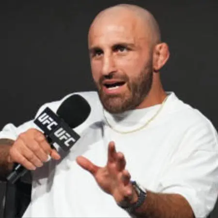 Alexander Volkanovski Lists His Top Five MMA GOATs with ‘Mighty Mouse’ At Number One