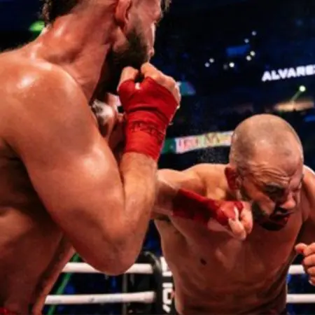 Ex-UFC Champion Eddie Alvarez Suffers Broken Jaw in BKFC KnuckleMania Headliner