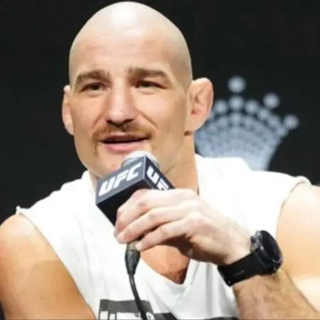 Sean Strickland Shuts Down Staph Rumors: “I Give Staph, I Don’t Get Staph!”