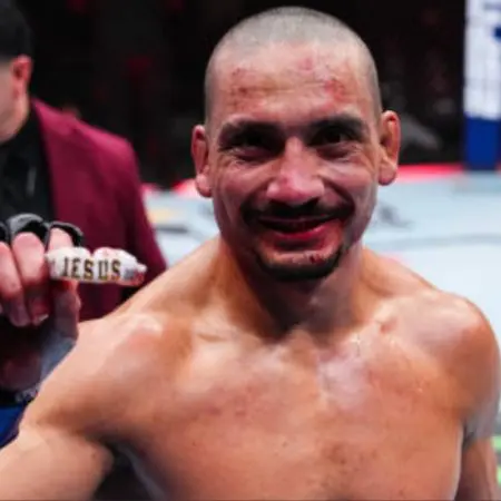 Carlos Leal Destroys Alex Morono, Scores First Win Inside the Octagon – UFC 313 Highlights