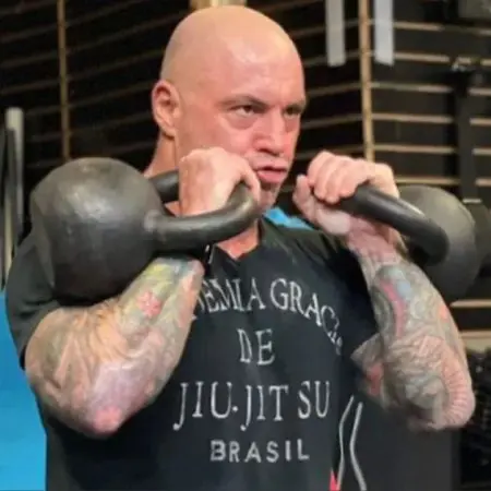 Fitness Expert: “Joe Rogan Took Extreme Measures to Avoid the Hollywood Health Trap”
