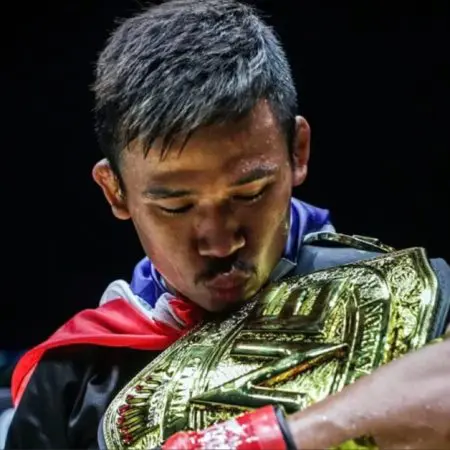 Title Turmoil: Superlek Stripped of Bantamweight Muay Thai Championship Ahead of ONE 172