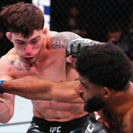 Newcomer Jacobe Smith Rings in New Year with Brutal First-Round KO – UFC Vegas 101 Highlights